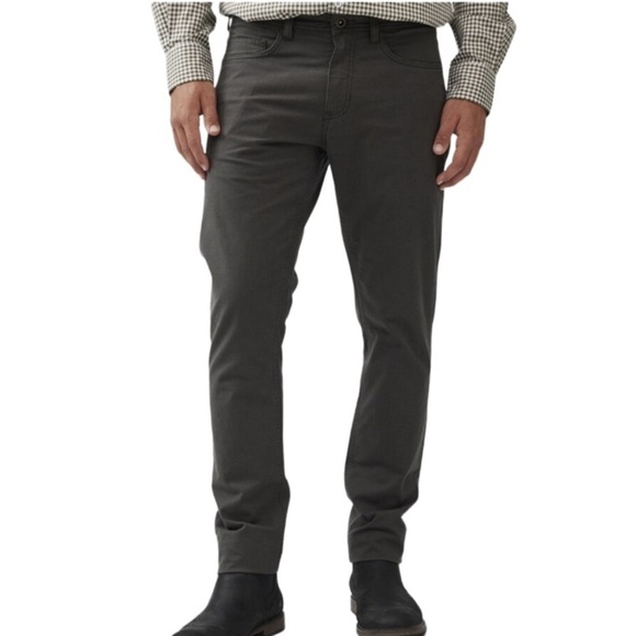 Rodd & Gunn Straight Fit Charcoal Jeans Size 36x32 Business Casual Contemporary - Picture 1 of 13